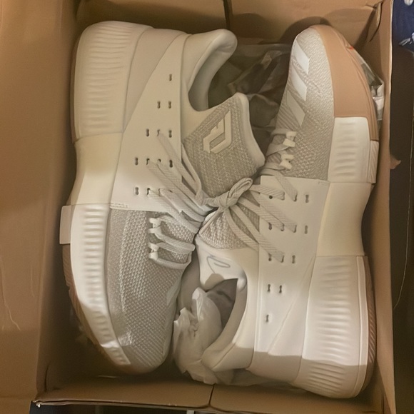 D Lillard 3s - Picture 8 of 8